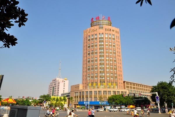 中共济宁市委党校 校园文化 党校大厦